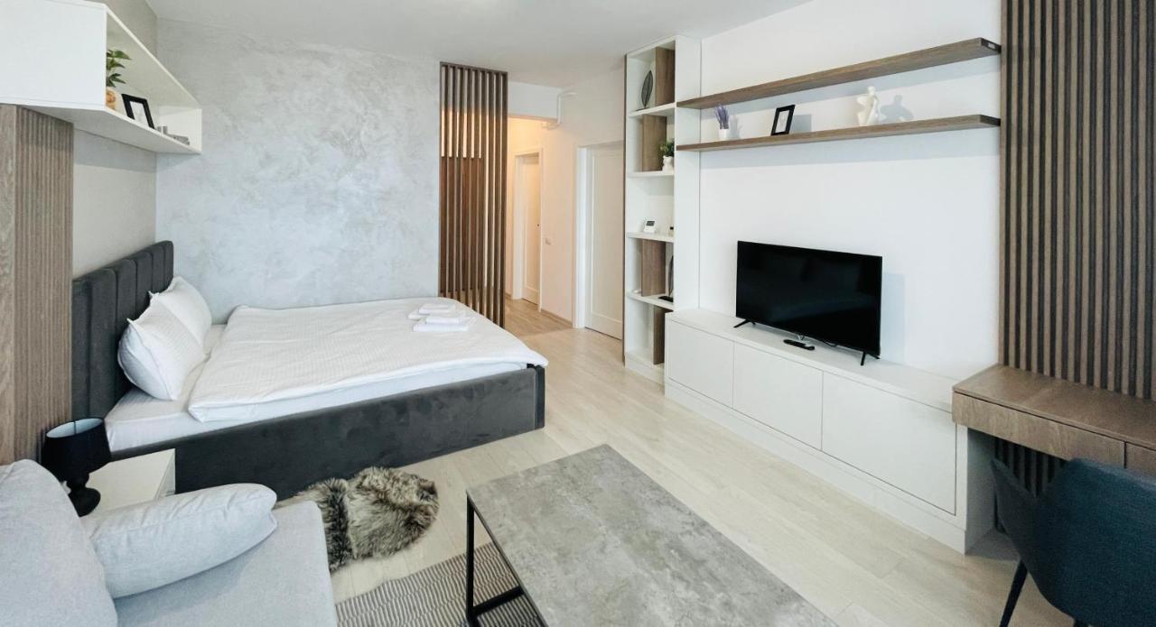 יאשי Q Royal Apartment - Palas Center מראה חיצוני תמונה