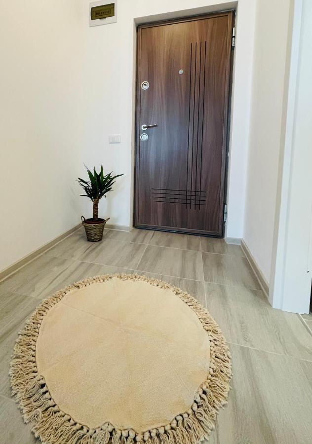 יאשי Q Royal Apartment - Palas Center מראה חיצוני תמונה